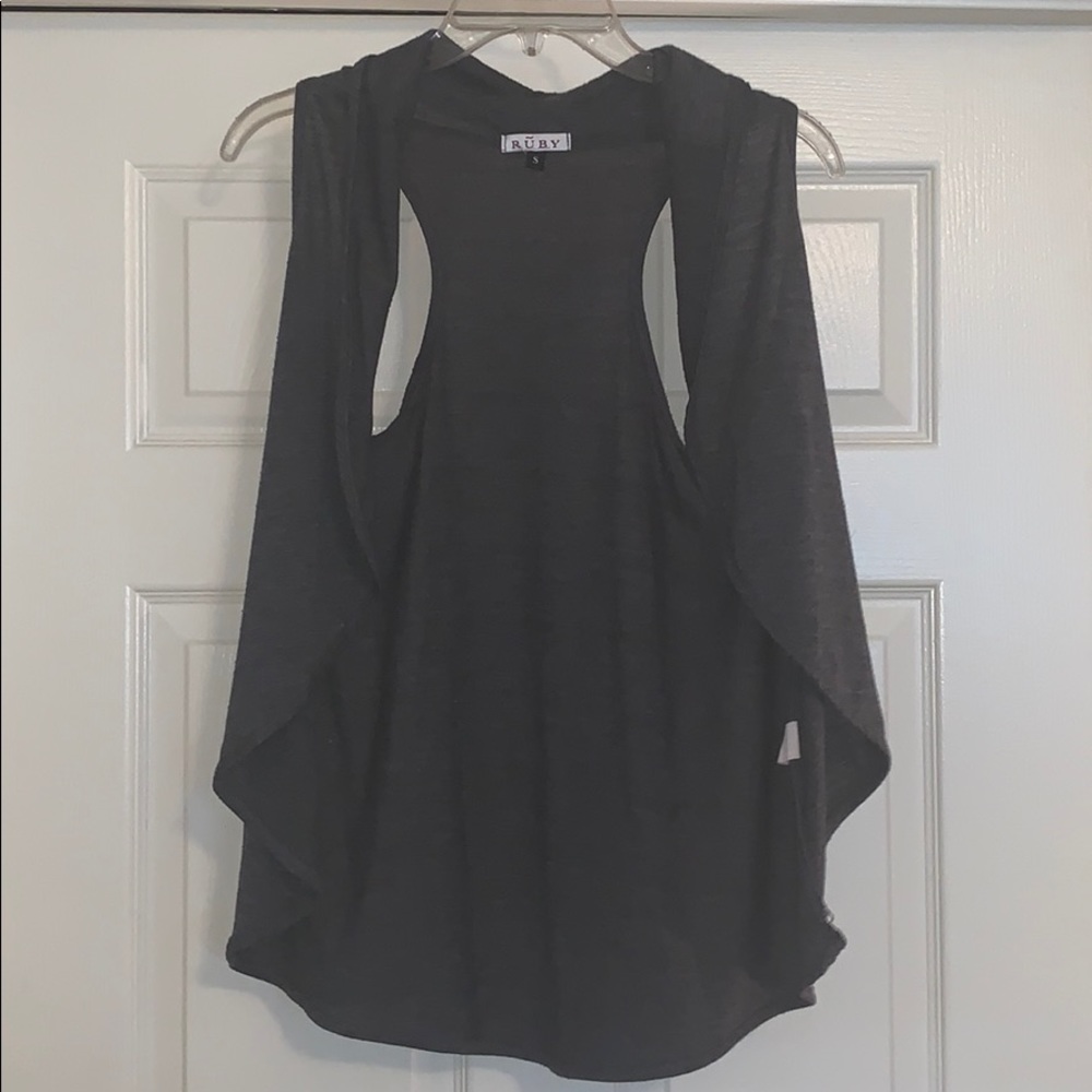 ✨5/$30 - Ruby Grey Razorback Vest Cardigan